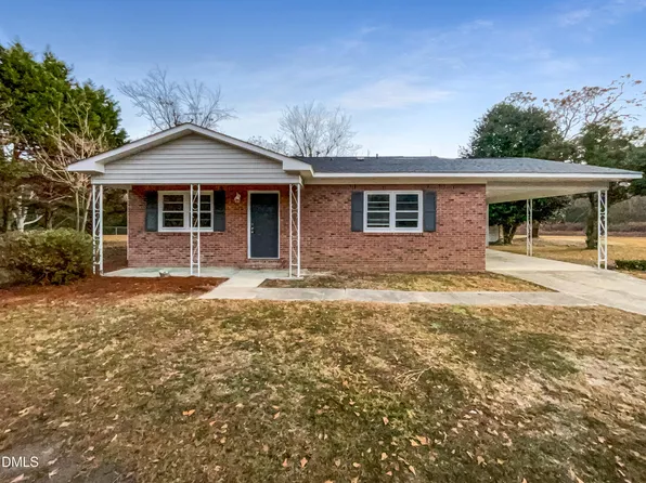 150 Hendrix Rd, Raeford, NC 28376