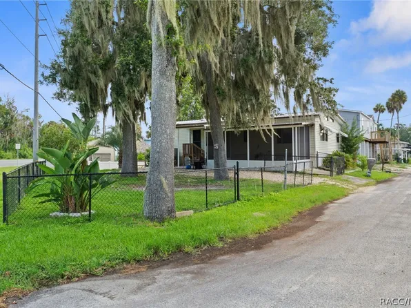10267 W Hadley Ct, Homosassa, FL 34448
