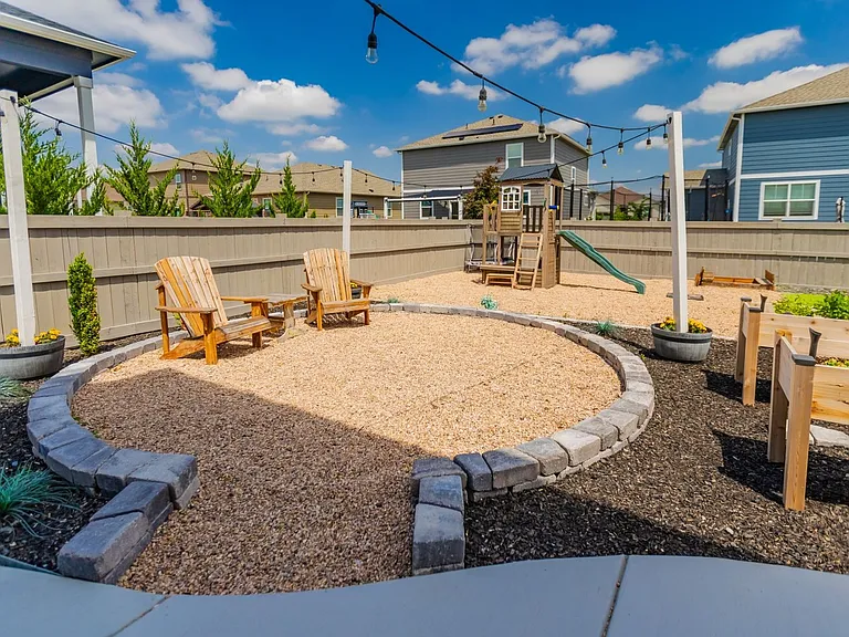 1464 Vantage Pkwy — Photo 53