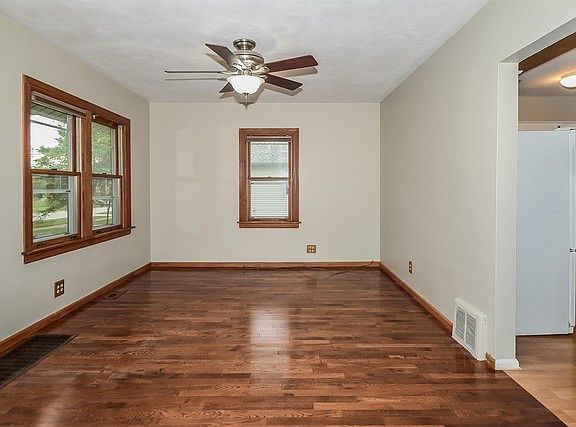4th image of 34 N Princeton Ave