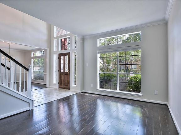 3rd image of 12326 Shadow Green Dr