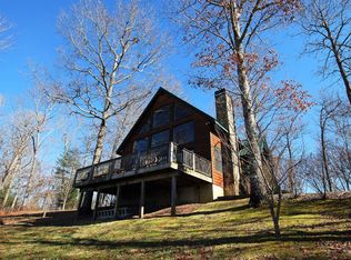 95 Bear Cub Trl, Hayesville, NC 28904