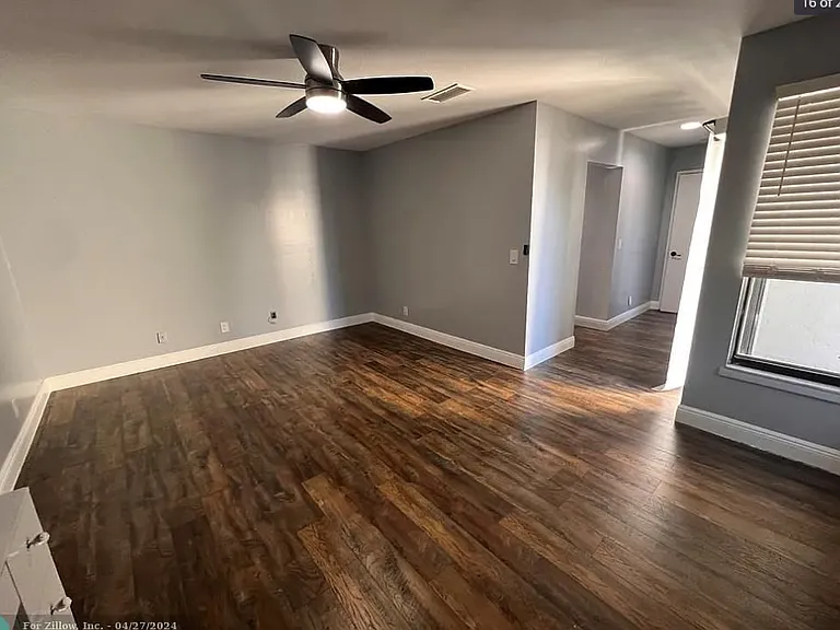 12134 Regal Ct E — Photo 12