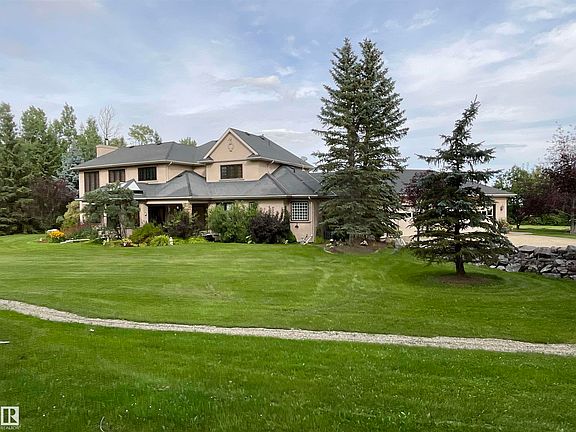 2nd image of 22031 Township Road 472