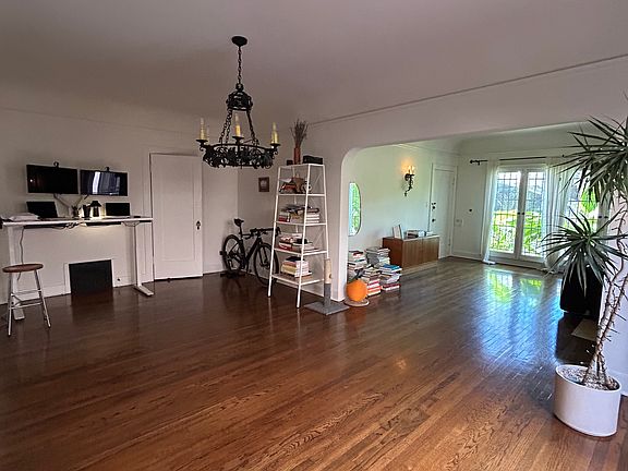 2nd image of 127 Sycamore Ave N #127