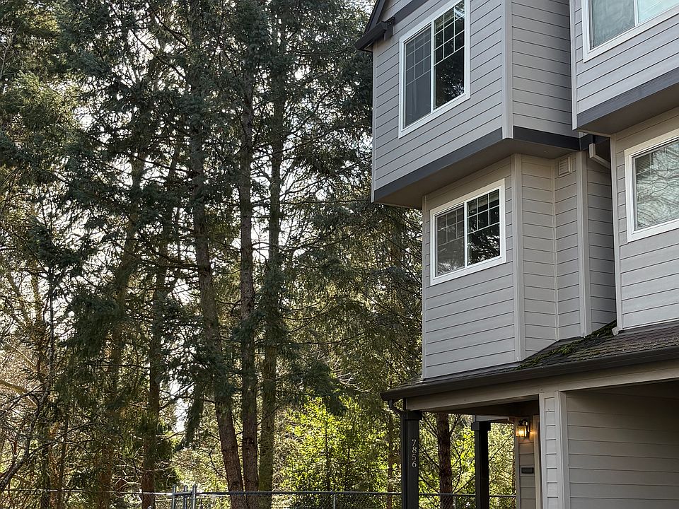 1st image of 7856 NE Kian Ln