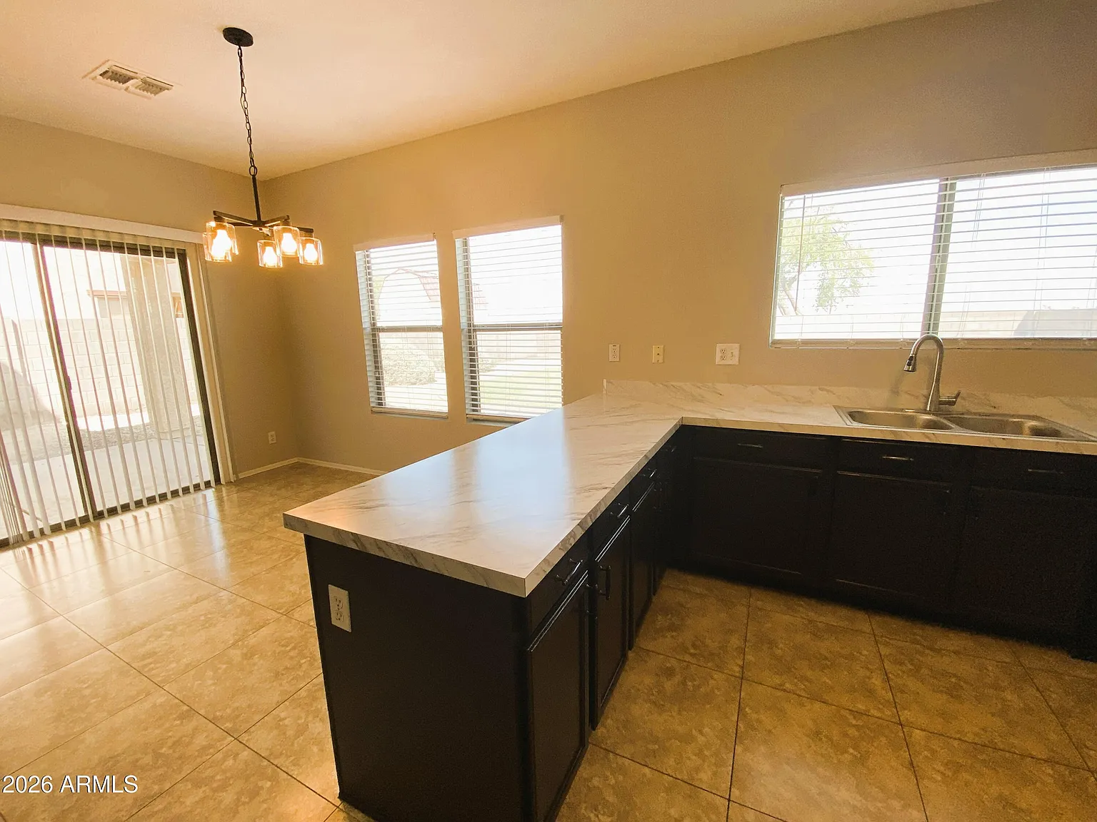 4 bed, 2.5 bath, 2385 sqft, $2,500 — Photo 2