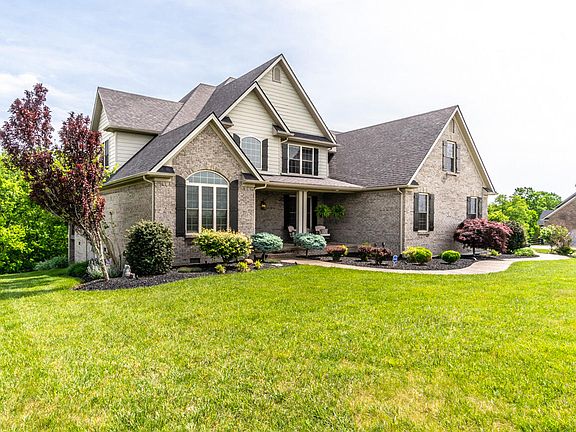 2nd image of 4069 Port Royal Dr