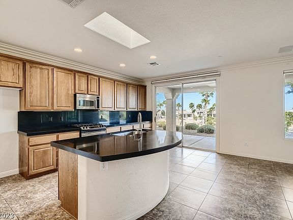 5th image of 4982 Alfingo St