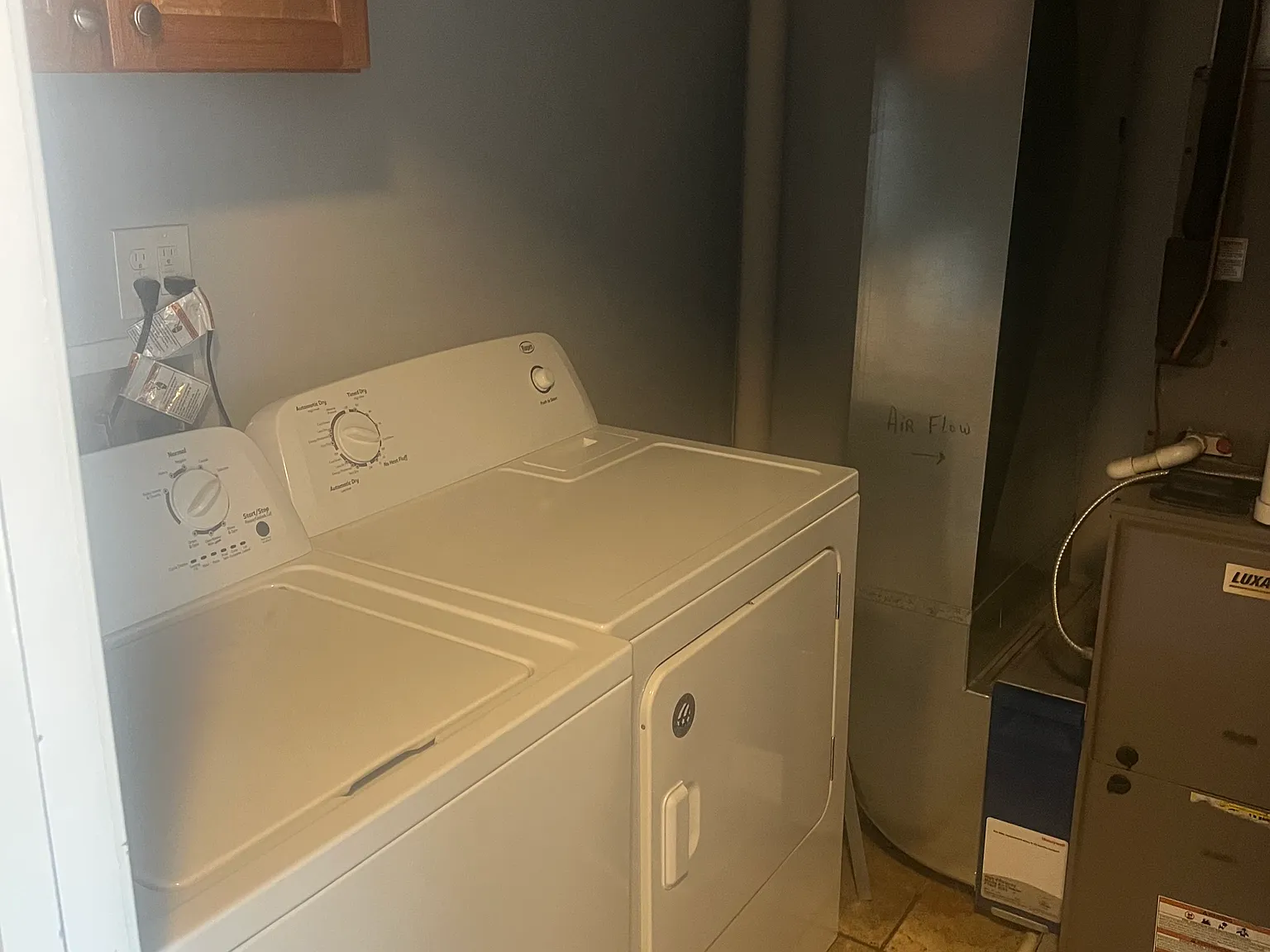 2 bed, 1974 sqft, $1,600 — Photo 2