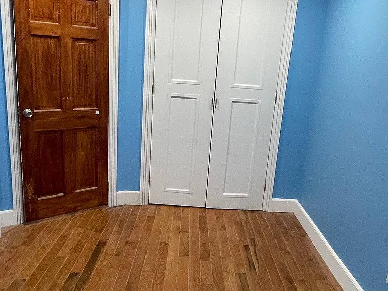 1 Bdr with closet