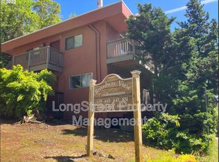 851 SW Broadway Dr APT 52, Portland, OR 97201