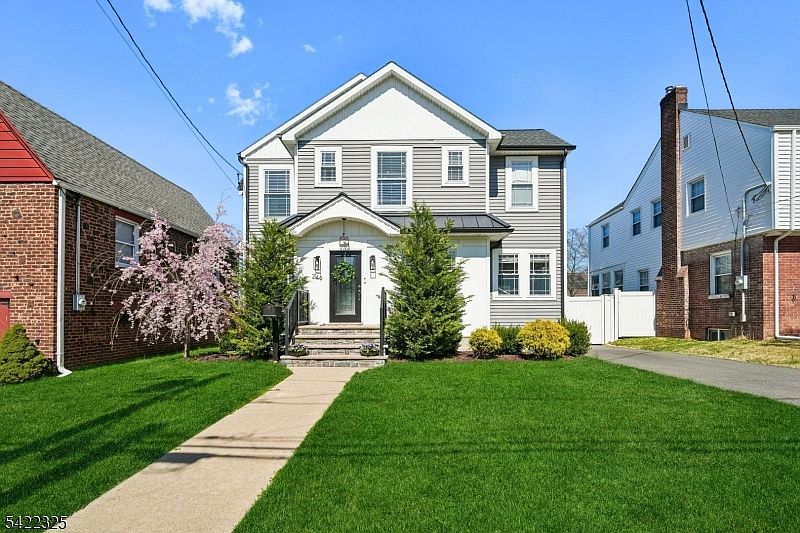 1st image of 249 Ottawa Ave