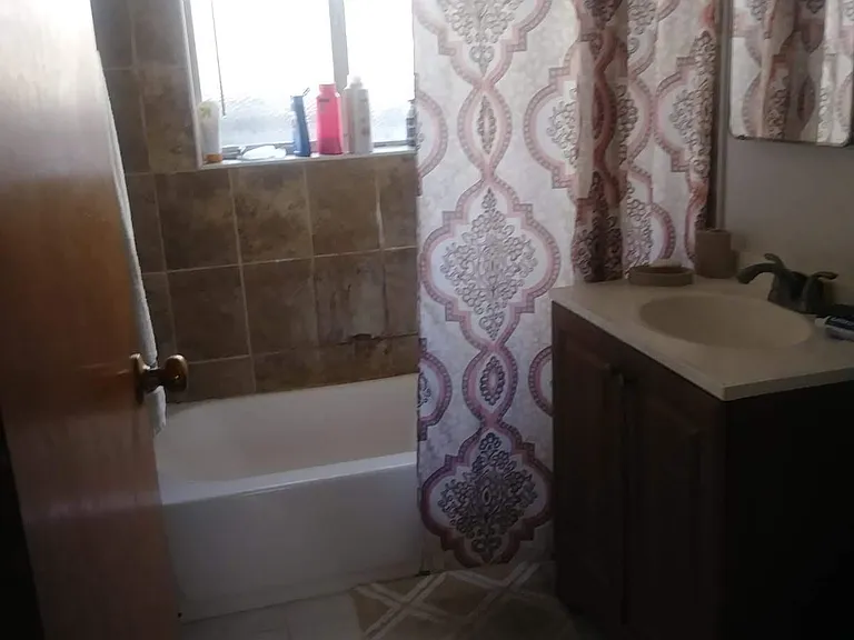 3818 Parish Ave — Photo 3