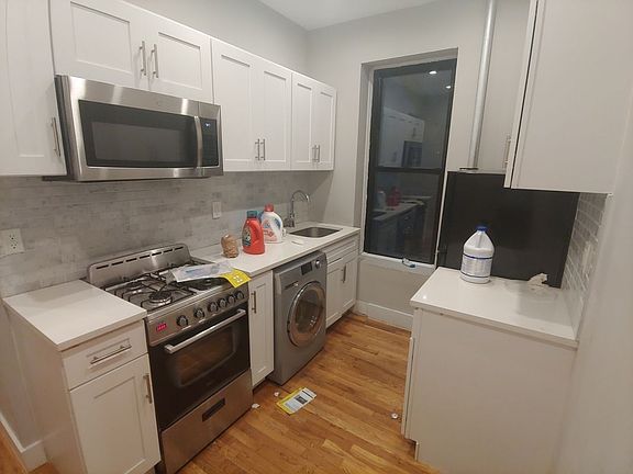 4th image of 124 E 103rd St #10AA