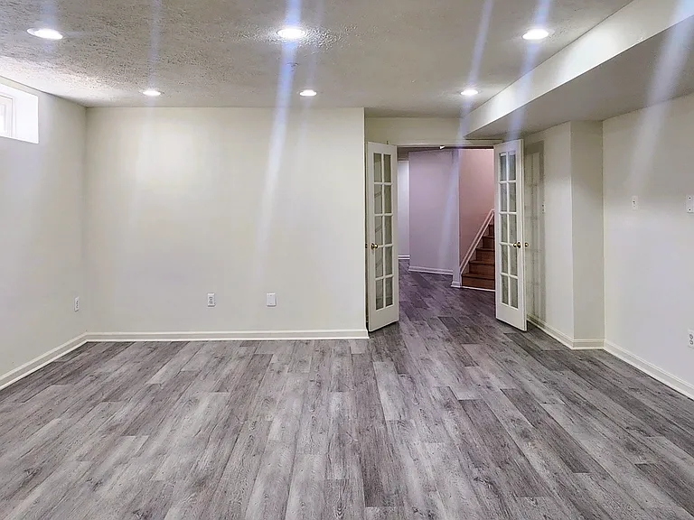 406 Clairborne St — Photo 19