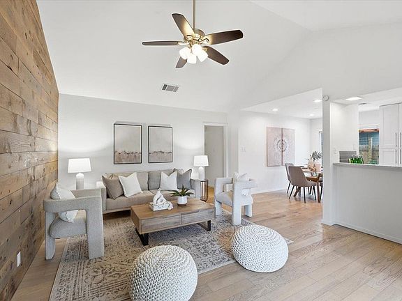4th image of 6711 W Gate Blvd #B