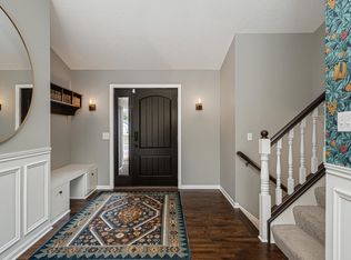 26425 Strawberry Ct, Shorewood, MN 55331