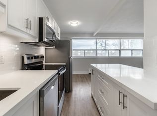1640 Lawrence Avenue West, Toronto, ON M6L 1C6