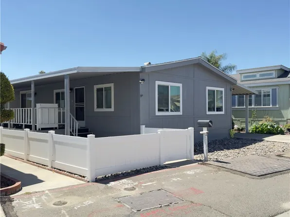 2 Palm Via, Anaheim, CA 92801