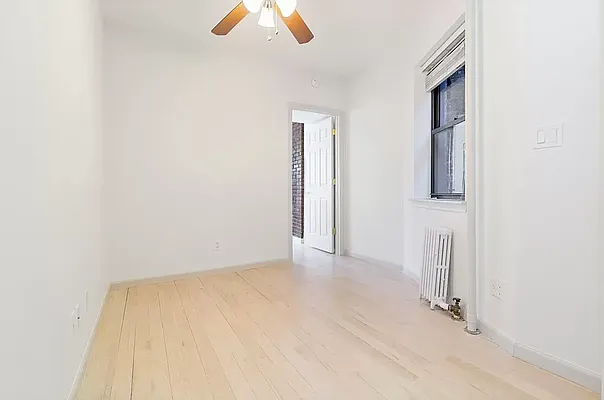 Rented by REAL New York | media 11