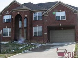 3098 Willowbrook Dr, Aurora, OH 44202