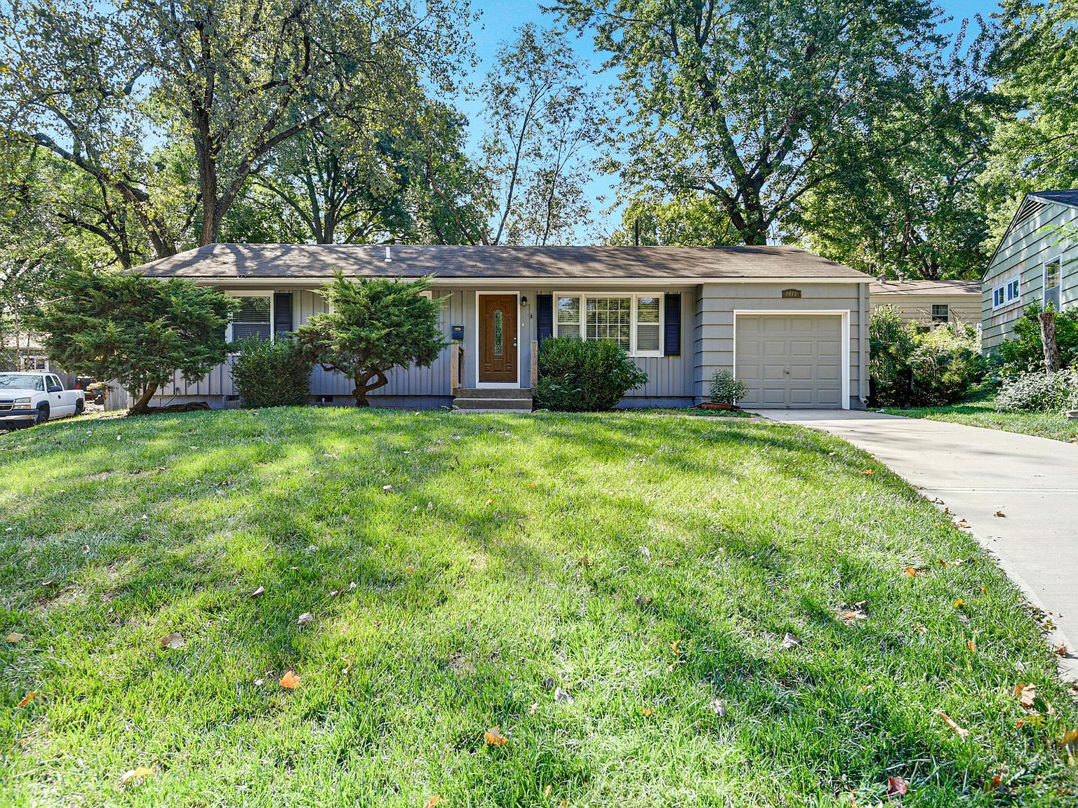 7411 Woodson St, Overland Park, KS 66204 Zillow