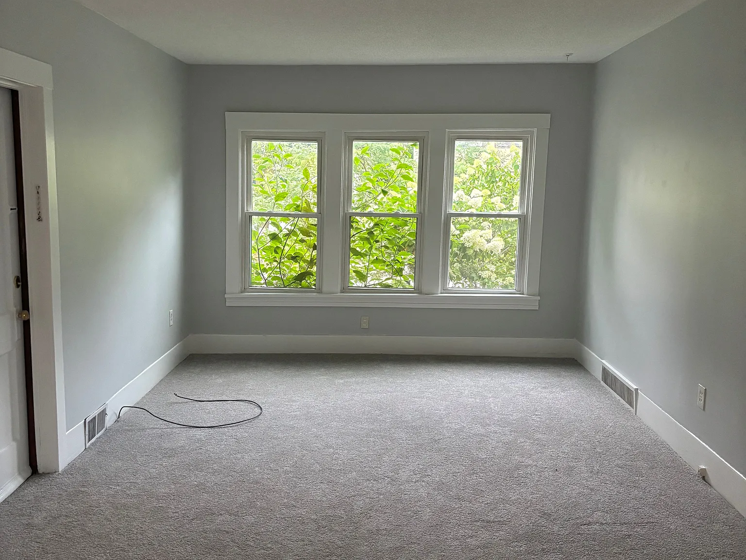 2 bed, 972 sqft, $1,625 — Photo 2
