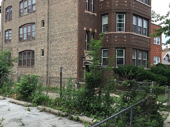 2nd image of 7326 S Kingston Ave