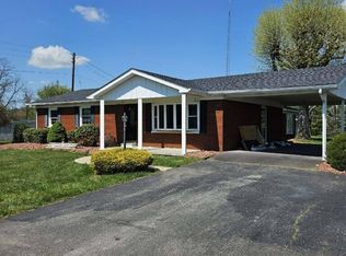 144 Lakeway Dr, Russell Springs, KY