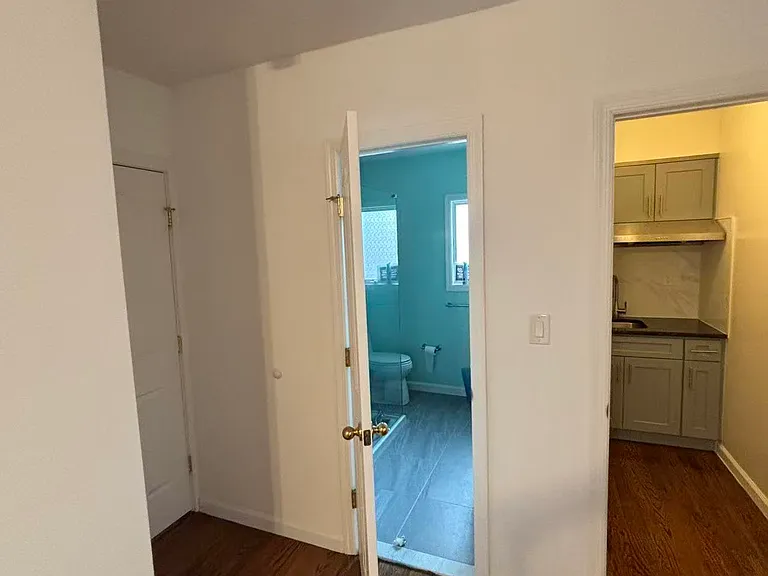 Rose Ln — Photo 3