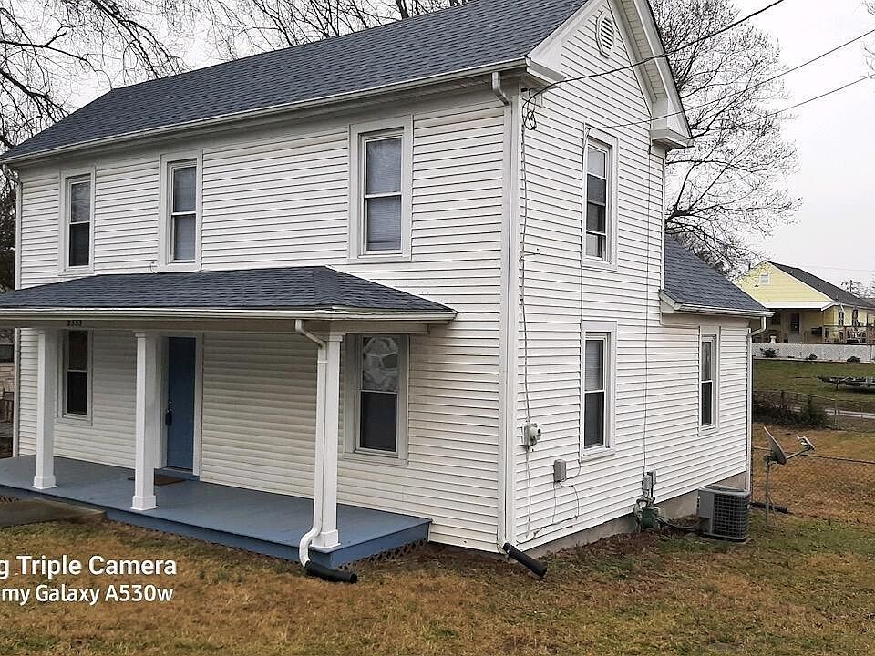 1st image of 2333 King St NE