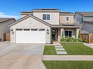 2044 N Osmun Ave, Clovis, CA 93619