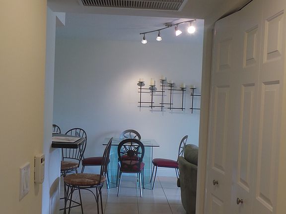 3rd image of 610 Clematis St APT 601