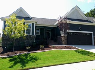 312 Springhurst Ln, Cary, NC 27511