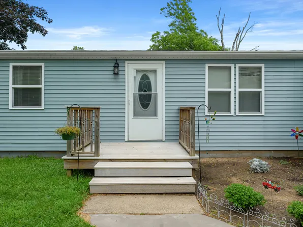 23034 River Run Rd, Mendon, MI 49072