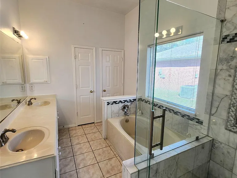 14335 Berrington Dr — Photo 12