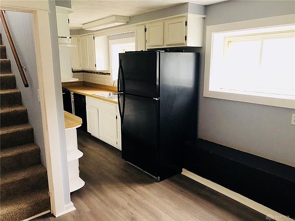 4th image of 2731 Calvin Ave