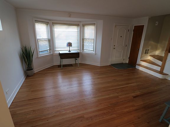 4th image of 2925 W 97th Pl