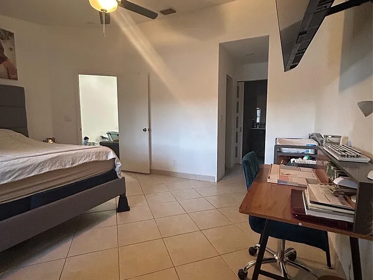 11296 SW 17th Ct — Photo 15