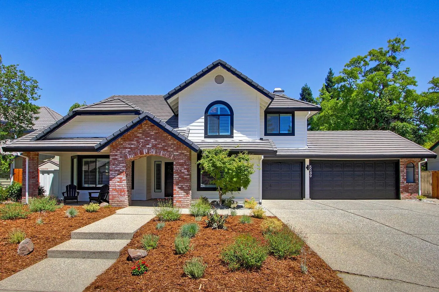 5049 Willow Vale Way photo 1