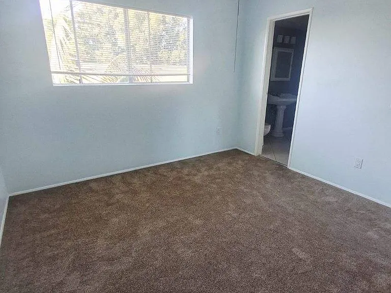 833 Gladys Ave — Photo 11