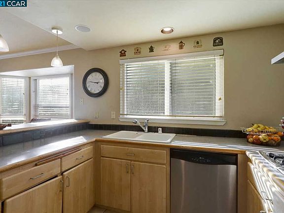5th image of 1976 Calaveras Cir