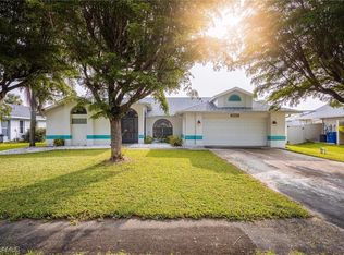 13700 Willow Bridge Dr, North Fort Myers, FL 33903