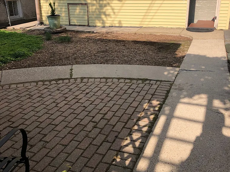 4922 N Claremont Ave #G — Photo 5