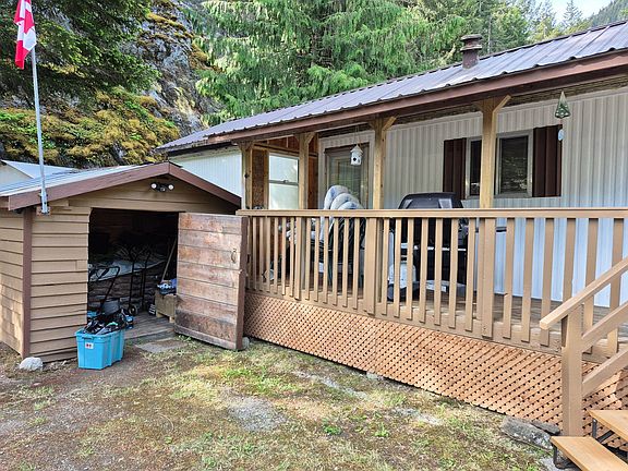 4th image of 71860 Sumallo Rd #9