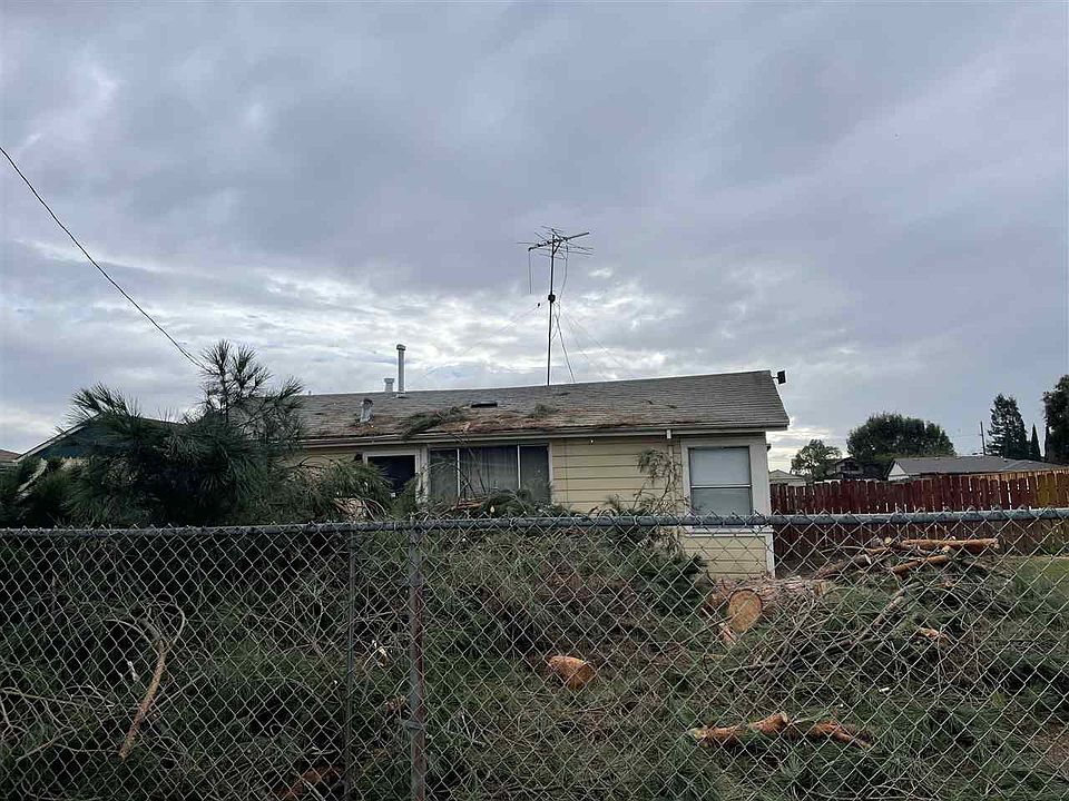 2nd image of 992 Folsom Ave