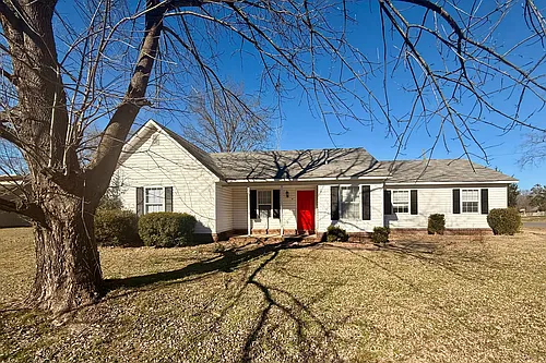 159 Pinewood Dr Photo 1