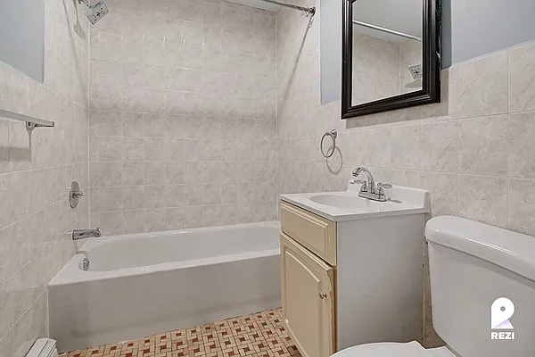 Rented by REZI | media 5