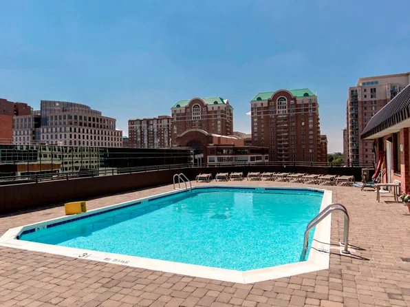 1024 N Utah St APT 217, Arlington, VA 22201